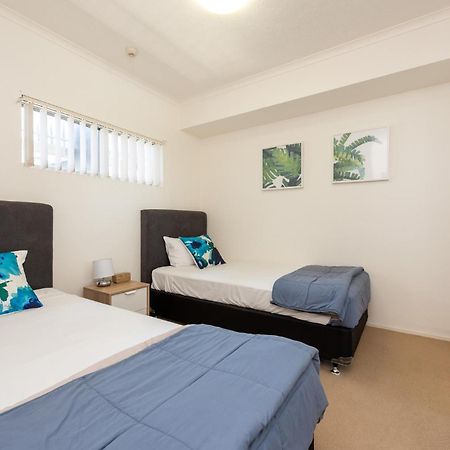 On The Beach Resort Bribie Island Woorim Exterior photo